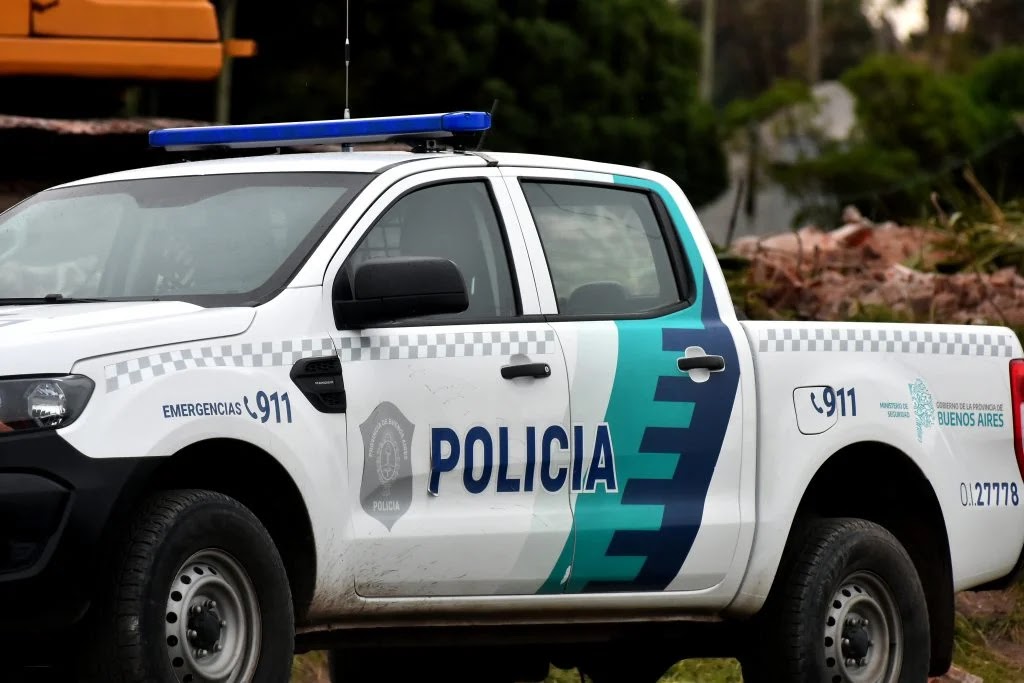 Una mujer embarazada de ocho meses atacó con un cuchillo a su pareja