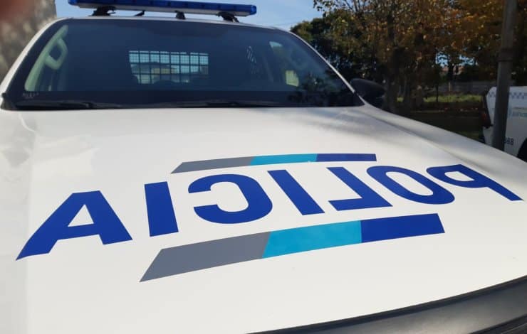 Batalla campal en la calle: dos heridos, disparos disuasivos y tensión en el barrio