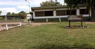 Robo en la Escuela Agrotécnica: se llevaron una vaquillona tras violentar uno de los alambrados