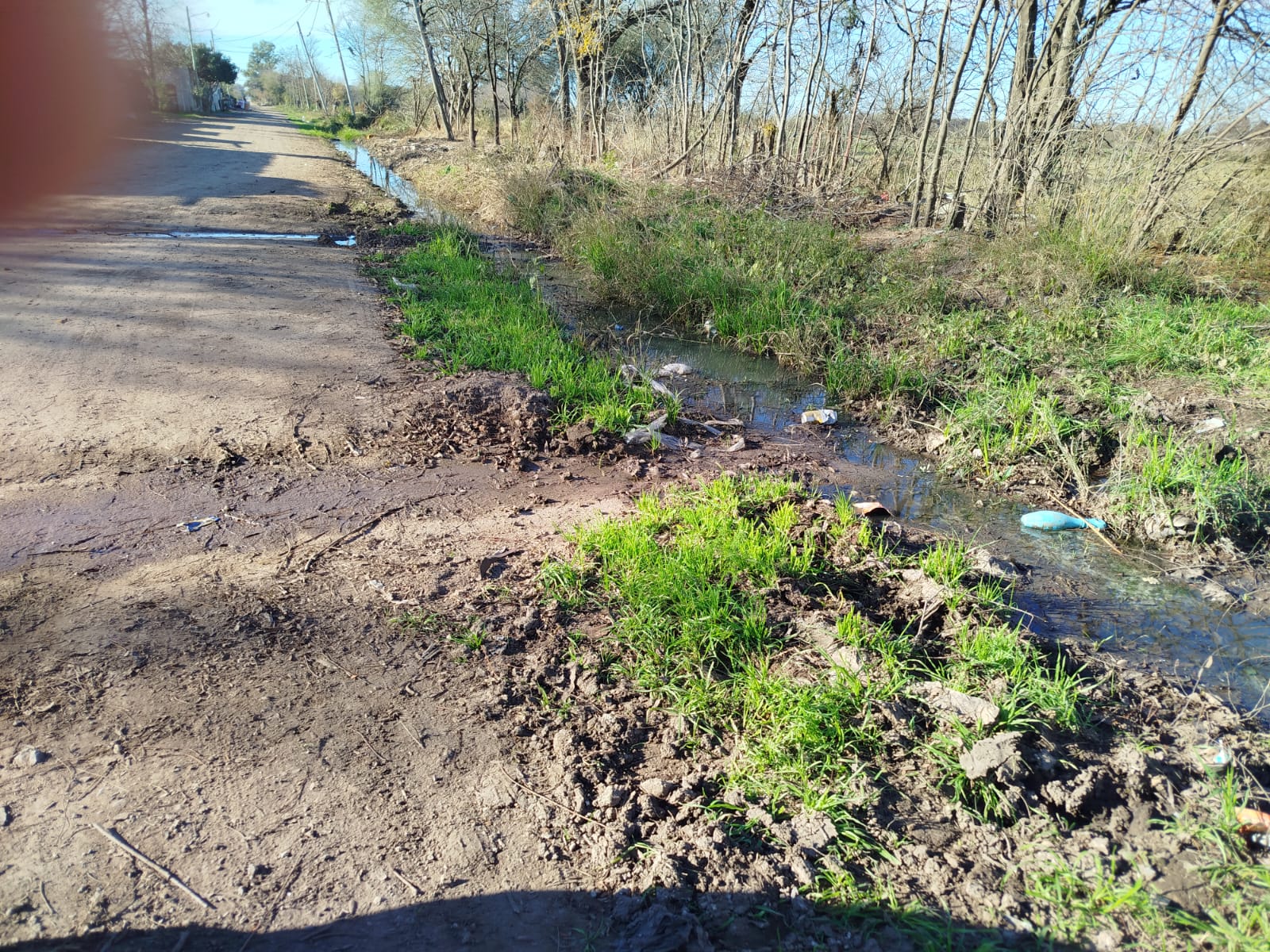 Quinta Mastrangelo: calles convertidas en cráteres y vecinos sin respuestas