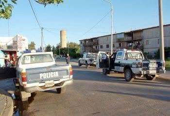 Tensión y violencia en las 512 Viviendas: un control terminó a los piedrazos contra la Policía