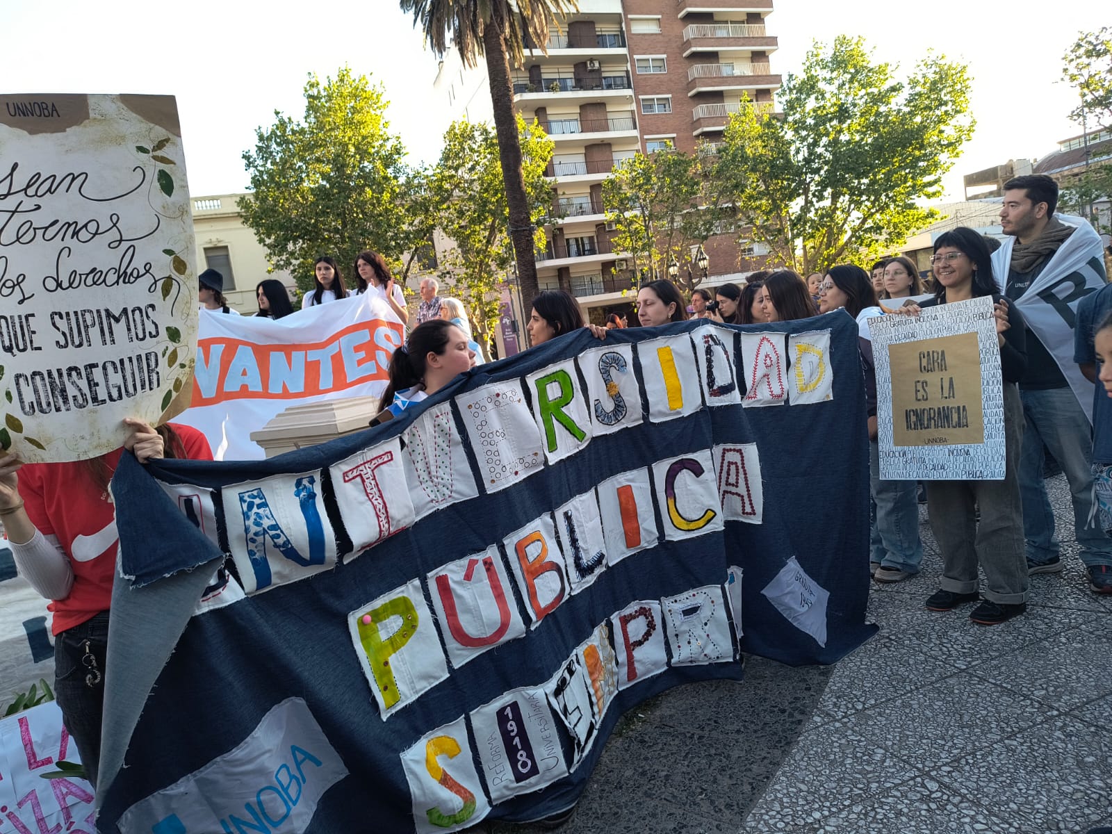 marcha uni 7.jpg