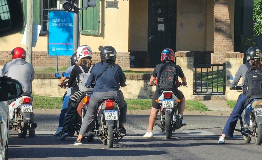 moto-cascojpeg