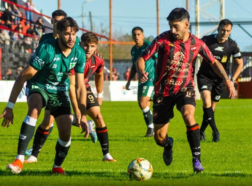douglas sportivo.jpg
