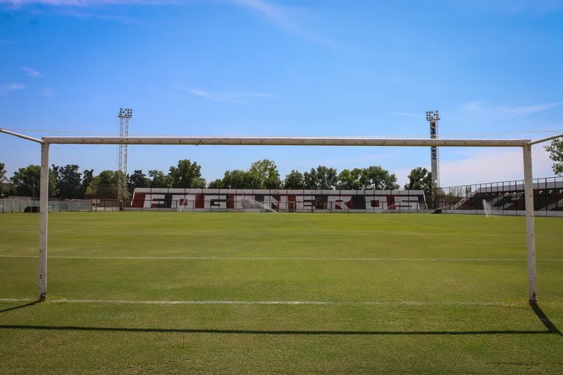 estadio-douglasjpg