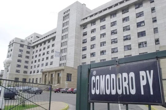 comodoro-pyjpg