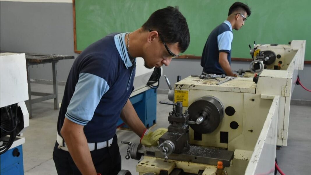 escuela-tecnicajpg-1